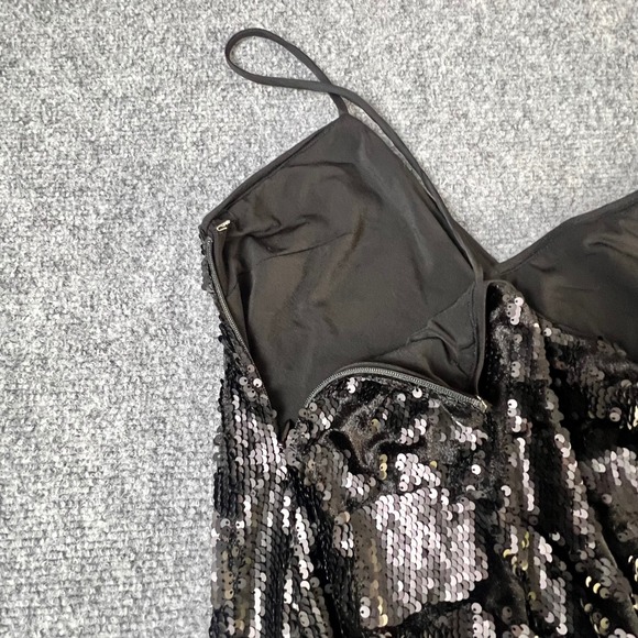 LPA Revolve Black Sequin Spaghetti Strap V-Neck Mini Dress Medium LBD Night Out - Picture 11 of 12